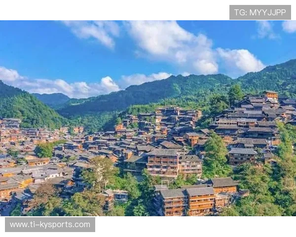 跟着村超去旅游:贵州推出十条精品旅游线路,贵州旅游十大景点路线 跟着村超去旅游:贵州推出十条精品旅游线路,贵州旅游十大景点路线